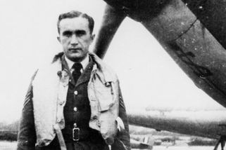 Průšvihář a fenomenální válečný pilot. Točí se film o Josefu Františkovi